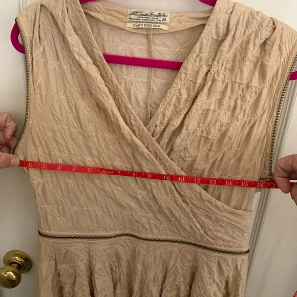 All Saints Vintage Quilted Cream Zippered Dress - Picture 7 of 7